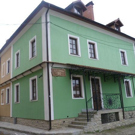 Home Hotel Камианец-Подилский Екстериор снимка