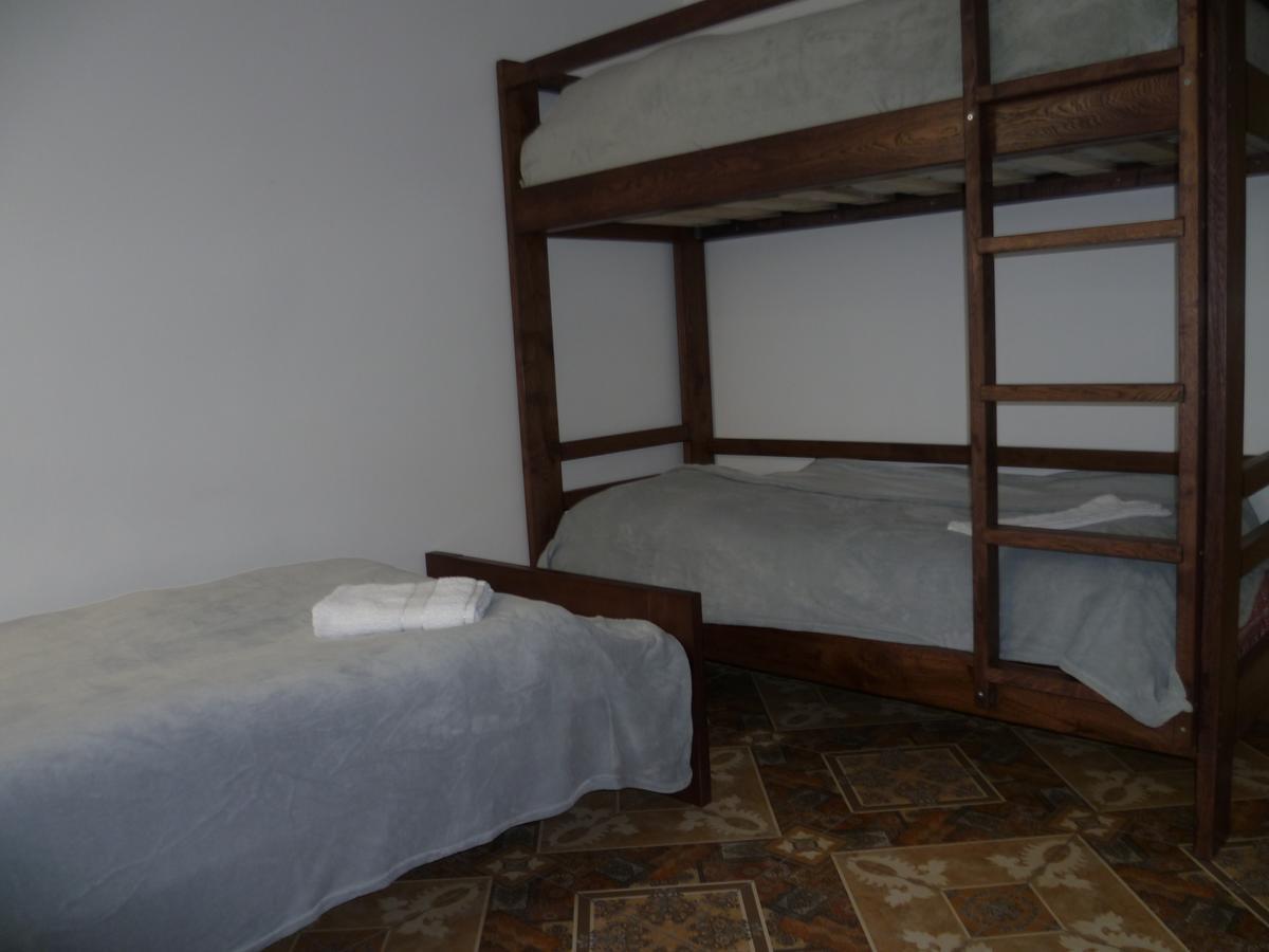 Home Hotel Камианец-Подилский Екстериор снимка
