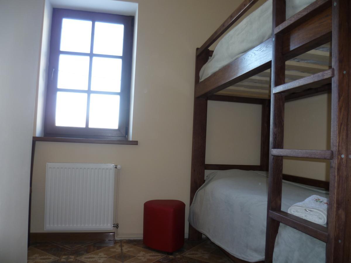Home Hotel Камианец-Подилский Екстериор снимка