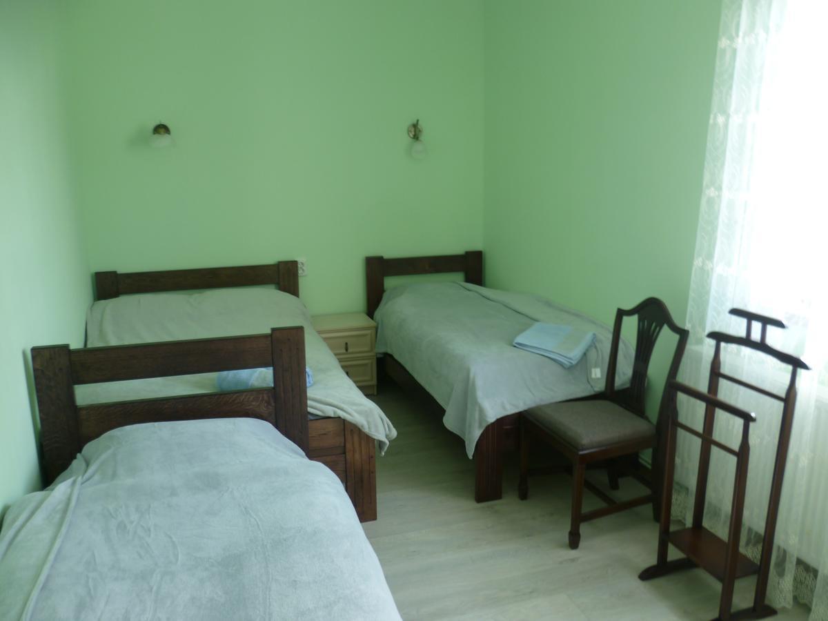 Home Hotel Камианец-Подилский Екстериор снимка