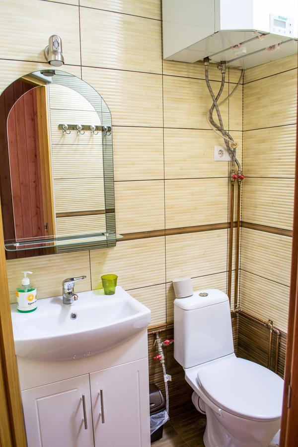 Home Hotel Камианец-Подилский Екстериор снимка