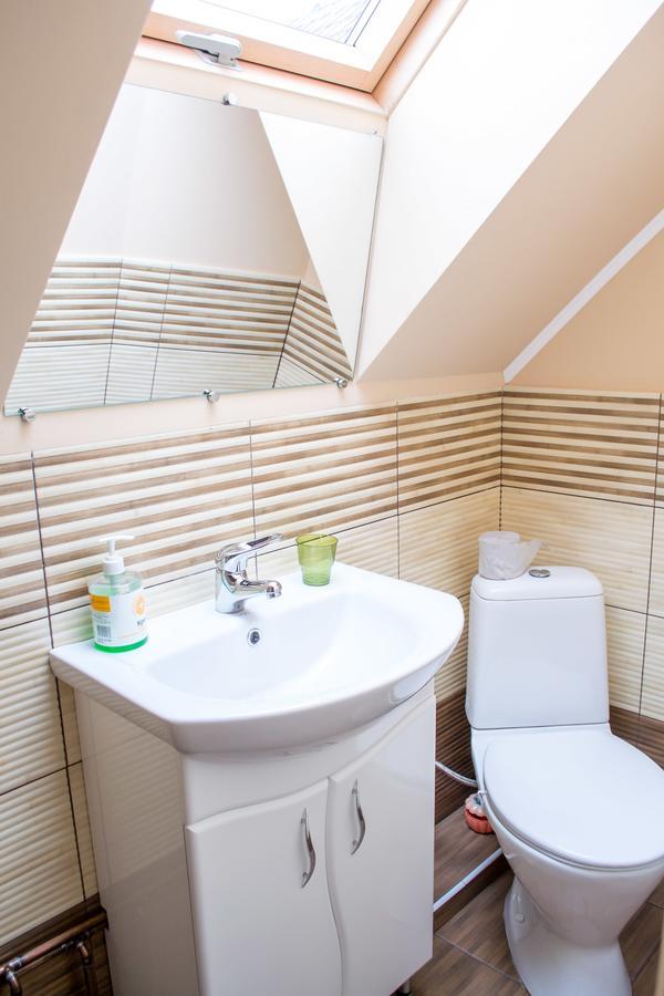 Home Hotel Камианец-Подилский Екстериор снимка