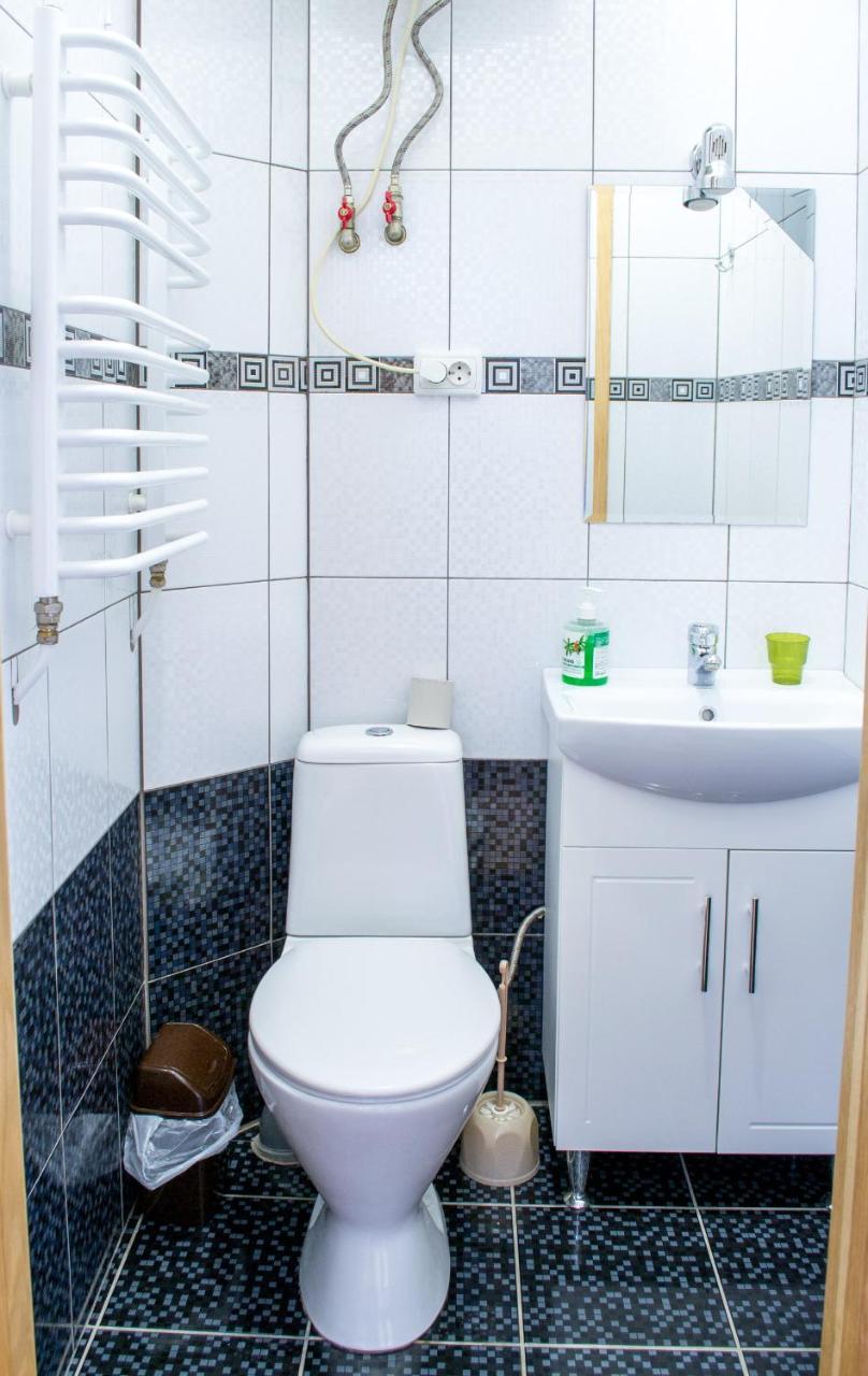 Home Hotel Камианец-Подилский Екстериор снимка
